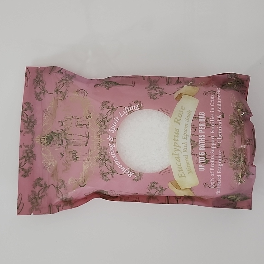 Mom Bomb Mineral Rich Eucalyptus Rose Epsom Salt Soak 3 lb pkg NWT
